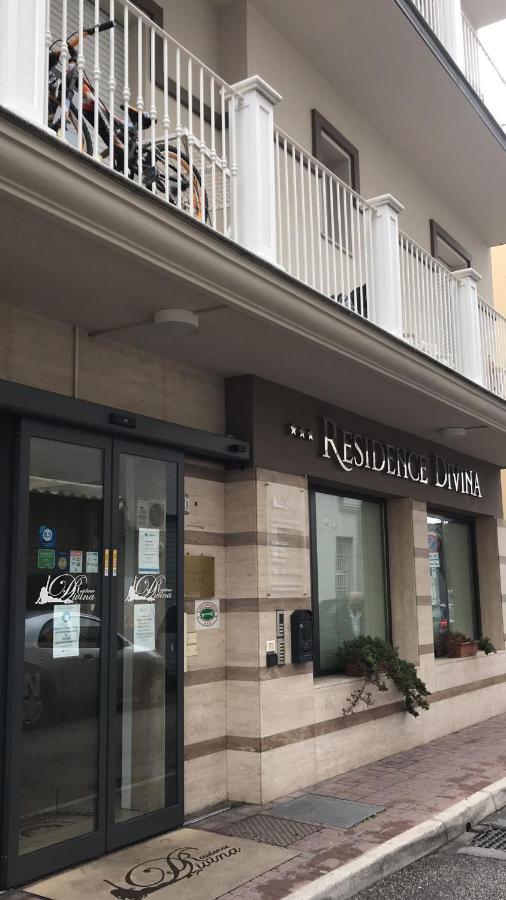 Residence Divina Rimini Luaran gambar